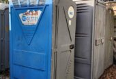 Toilettes chimique et en panneau sandwich