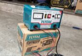 CHARGEUR DE BATTERIE