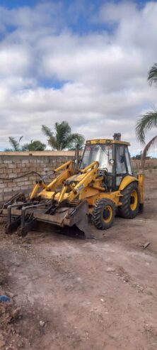 Tractopelle à vendre modèle 92