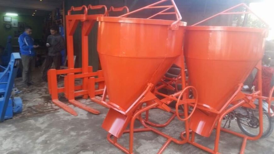 Seau a beton a goulotte laterale 500l pour grue