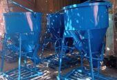 Seau a beton a goulotte laterale 500l pour grue