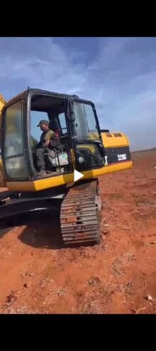 CATERPILLAR 320D