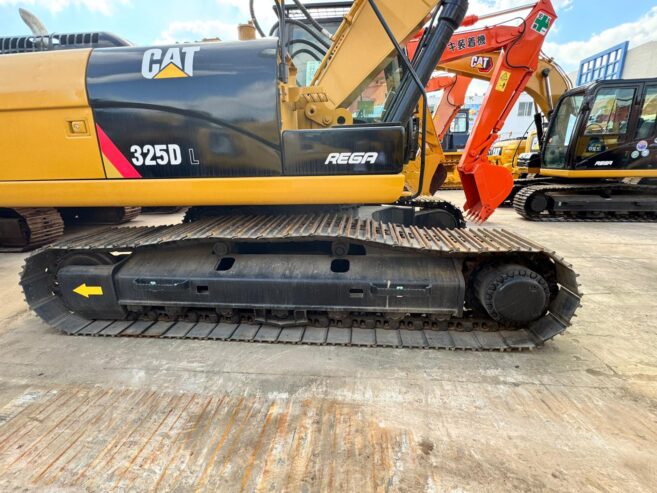 CAT 325DL