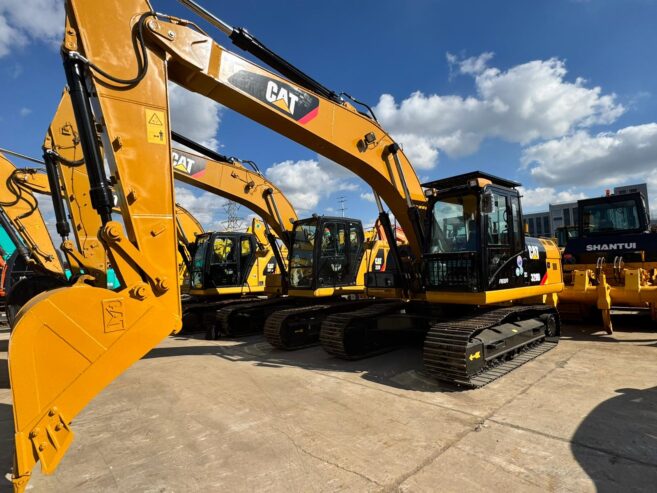 CAT 320D