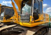 Komatsu PC200