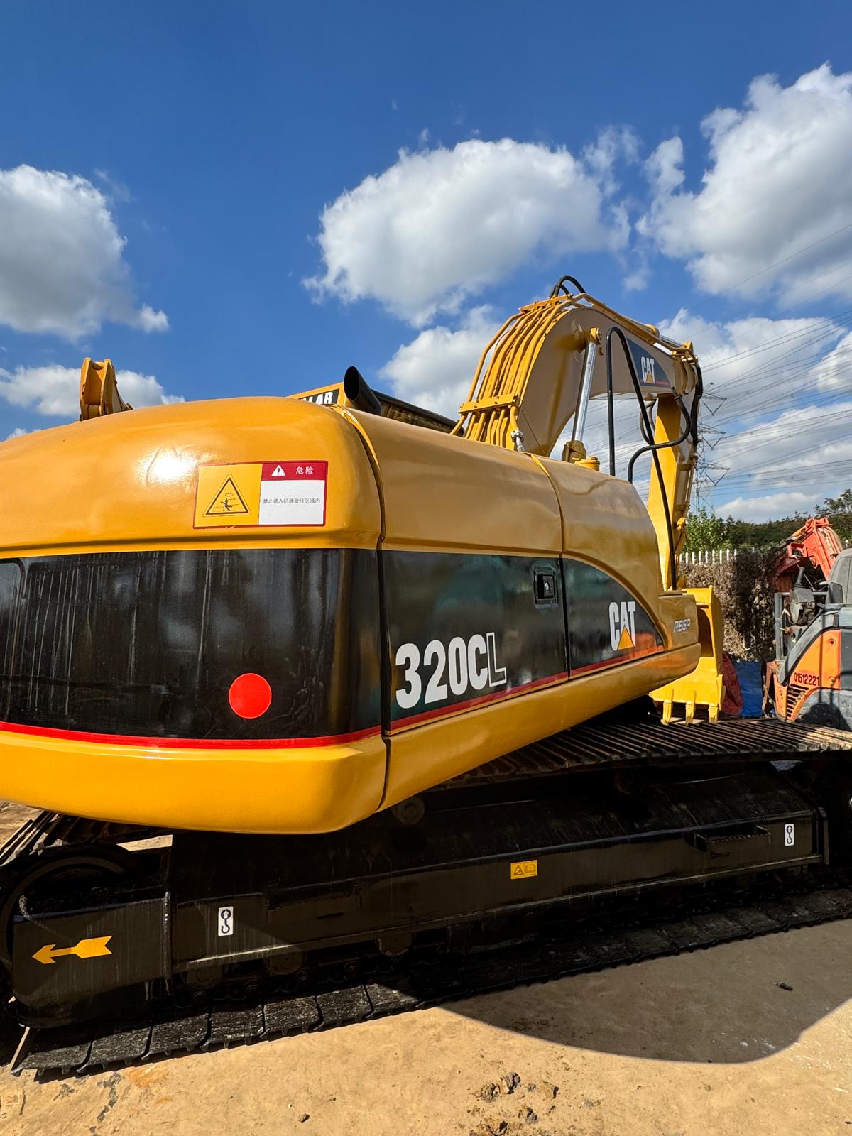 cat 320