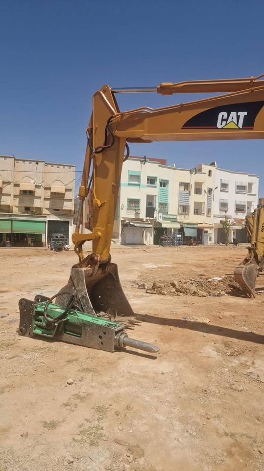 Caterpillar 318 M