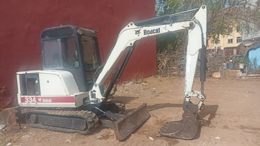 Mini pelle bobcat 334 modil 2009