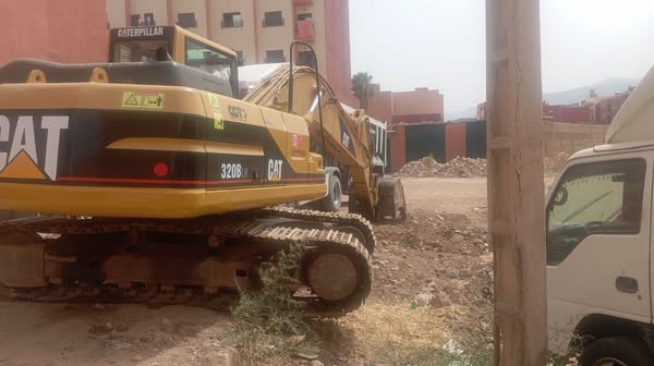CAT 320 B