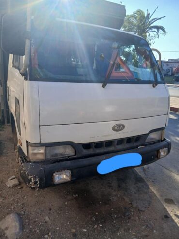 KIA MODÈLE 1999
