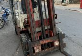 للبيع Nissan 2.5 t